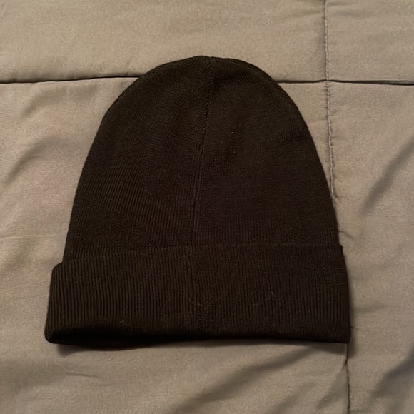 Lacoste unisex stocking hat one size fits all GREAT CONDITION - Picture 3 of 4